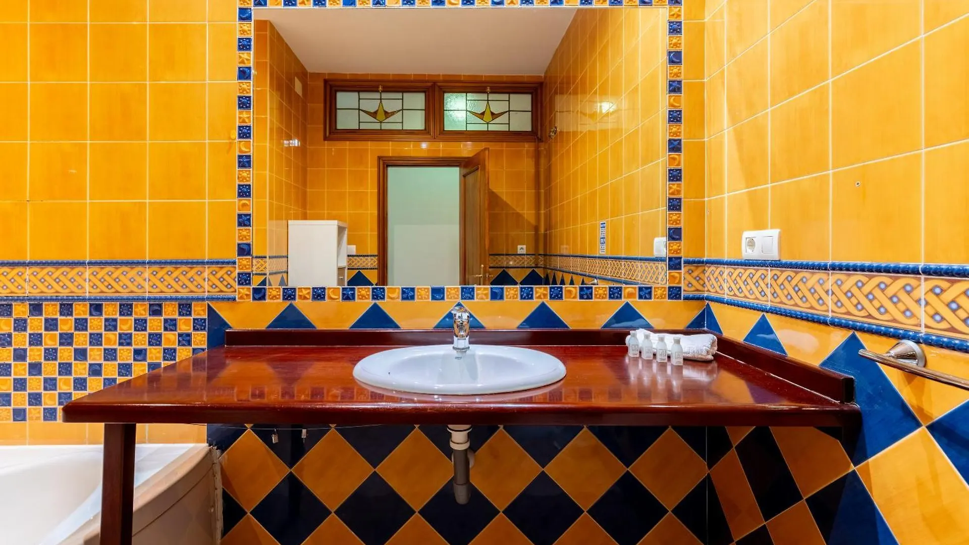 Apartment Aoa Casa Triana Ideal Parejas Seville