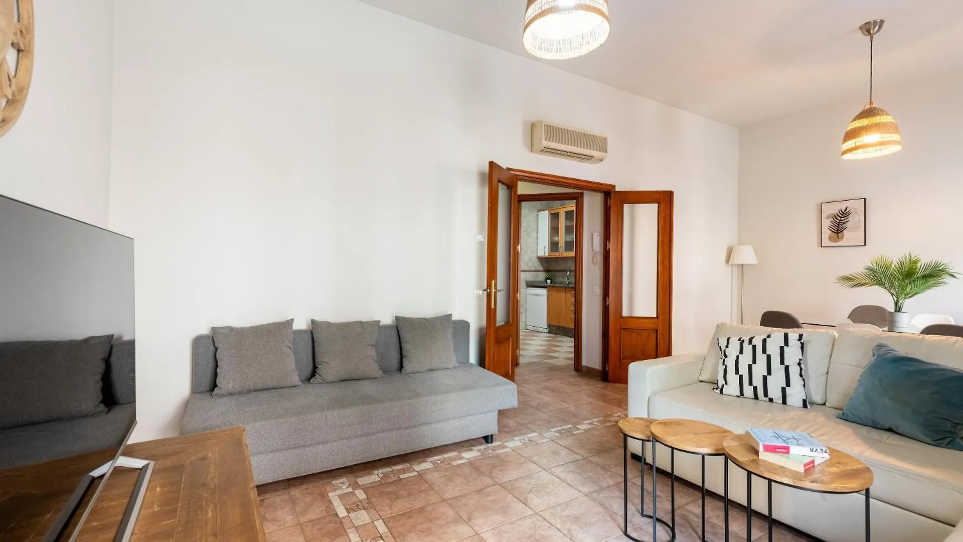 Aoa Casa Triana Ideal Parejas Seville 0*,